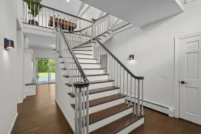 Beautiful Harbor View 4-Bedroom Home/Inground Pool - Image 3