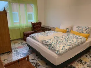 Family apartment with a double bedroom and 1 extra bed, 16 km from Alexanderplatz in Berlin - Image 3