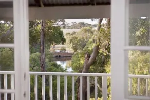 Wildwood Brook Cottage - Stunning views with large entertaining deck - Image 5