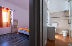 Charmante maison de 4 chambres à Hrboki - Image 4