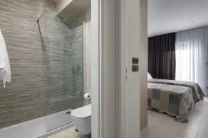 New modern and cosy apartment in the city center 100 meters from the sea. - Image 5