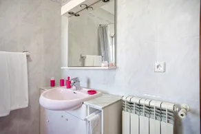 Maison de vacances 'Casa Imaginário Com Serenidade' avec jardin partagé, Wi-Fi et climatisation - Image 5