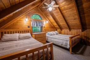 Mill Creek Cabins-Beautiful Secluded Luxury Cabins -När New River Gorge, WV - Image 3