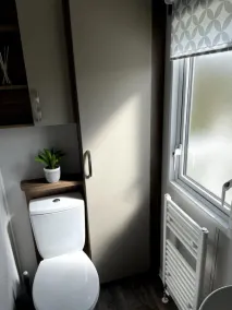 6 Berth Comfy Homely Caravan, Dog Friendly - Image 5