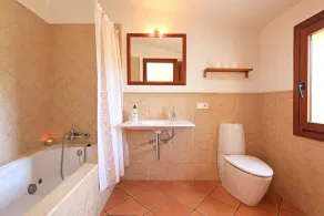 Moderne finca, privat pool, velplejet have, grillplads, WiFi, aircondition - Image 3