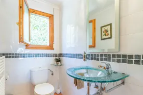 Villa vacacional cerca de Denia con vistas a la montaña, piscina y Wi-Fi - Image 4
