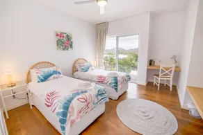 Sleep 19 in the heart of Cabarita Beach, gateway to the Tweed Coast and Valley. - Image 2