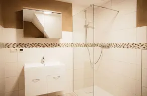 Incantevole appartamento adatto alle famiglie con terrazza e barbecue | Vista sul lago - Image 2