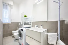 Comfortable studio apartment located on the mezzanine floor of a four-storey building, equipped with a lift (not necessary to enter the apartment). At the independent entrance, there are 4 steps.In 36 m2 of space, it accommodates 2 people.Near the Piccol - Image 4