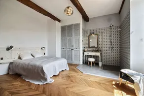 Prestigious property with 10 bedrooms, in Roussillons on 2 ha of land - Image 2