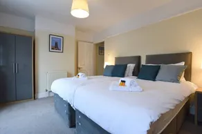 Pet friendly  direct water access  3bed sleeps 6 - Image 2