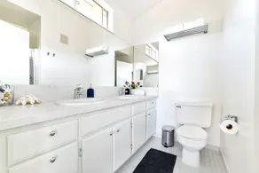★ Récemment rénové! Condo moderne à 5min de la plage ★ - Image 4