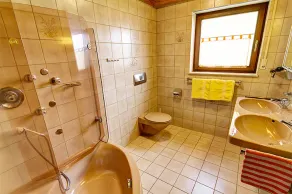 Gemütliche Ferienwohnung für bis zu Vier Personen mit Sonnenterrasse - Image 2