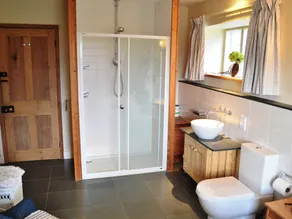 3 bedroom accommodation in Bassenthwaite Lake - Image 4