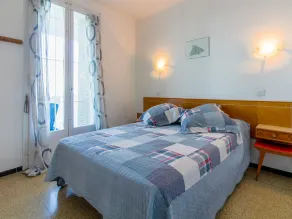 Appartement avec Terrasse à 300m de la Plage, Parking Inclus - Image 4