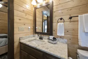 The Big Chill: relax and reminisce with your group in luxury--Sleeps 16!!! - Image 4
