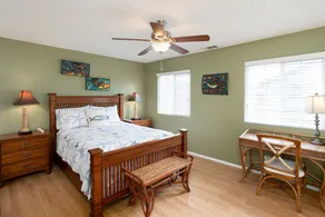 GORGEOUS HOME, STEPS TO THE BEACH WITH OCEAN VIEWS! - Image 5