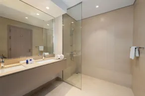 Maison Privee - Chic Apt on Yas Island cls to ALL Main Attractions - Image 2