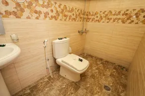 Lina Park 2 - Image 4