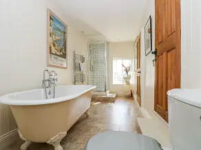 MALLARDS, pet friendly, country holiday cottage in Pentewan - Image 4
