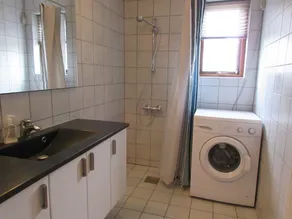 Dejligt sommerhus med privat sti til privat strand.  Gratis Wi-fi - Image 4