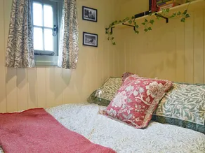 1 bedroom accommodation in Dippertown, near Tavistock - Image 2