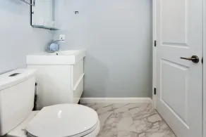 Gladys and David's Apartment - Image 3