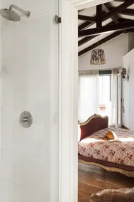 Charming Villa with fabulous sea views - Image 2