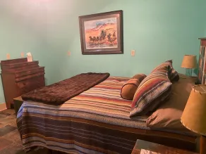Spectacular Riverfront guest house with unparalleled Salmon river & mtn views! - Image 3