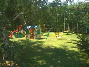 Karakterhus i Provence Gard, meget behageligt at bo i, 200 m2, aircondition, amerikanske billard, beliggende ved foden af klosteret St. Roman, roligt garanteret, boule court. - Image 3
