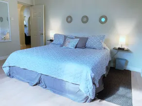 Large 1 Bed + FREE amenities + Close to everything - Image 4