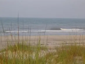 Ocean-Side-Wohnanlage mit Pool und Kinderbecken - Image 4