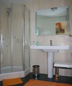 Luxury Holiday Home With Sauna - Image 3