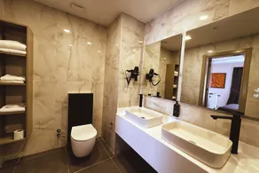 Dorana Art Hotel - Image 4
