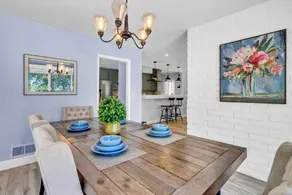 Fully Remodeled home on top of the hill in Wine country with Hot Tub 🍷 - Image 5
