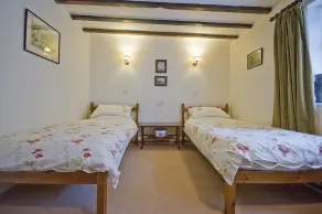 Traditional stone cottage in Barkisland. Superb views. Pet friendly. Four Stars. - Image 5