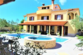 For large group, pool 50 m2-option heated pool, Jacuzzi, 4 km beach, sea view - Image 5