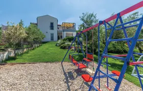 Luxurious Home In Stinjan - Image 3