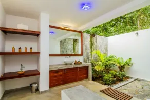 Villa Ronnaduwa - Colonial Villa with massive garden (30,000ft2), pool and staff - Image 3