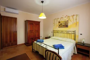 Beautiful Farmhouse 20 km from Pisa with Swimming Pool - Apartment Le Mimose - Image 4