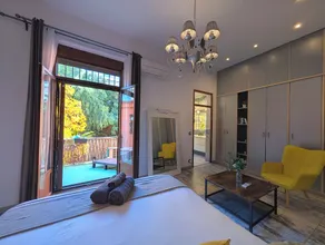 Entire Villa with Private Gardens In Central Location - Image 3