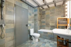 Les Voutes - Beautiful property with swimming pool - Image 3