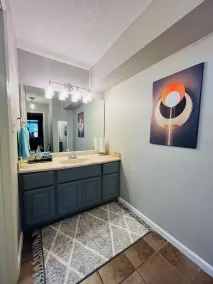 ~RomanticRoomForCouple~Gated Condo'NHeartOfTupelo3guests - Image 4