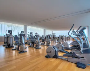 Luxurious Beachfront Apartment at Peninsula Resort 3Bed/3Bath. - Image 3