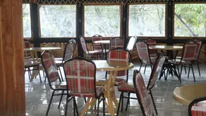 Vienna Woods Holiday Inn Hotel is a luxury hotel neatly located in Milimani Area - Image 3