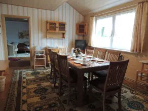 Idyllically situated small farm with horse breeding - Image 3