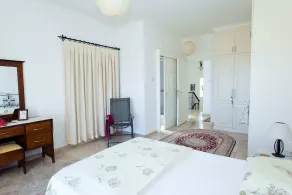 Beautiful villa,Edremit with Private Pool, full amenities, Wifi, stunning views - Image 3