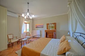 Schönes alleinstehendes Ferienhaus mit  W-LAN, Klimaanlage, privatem Pool, Innenhof, bei Arezzo - Image 3