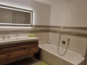 Comfort room with shower and toilet - organic farm Seemanngut - Image 5