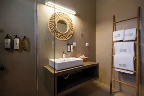 Twin Suns Luxury Villas - Image 4